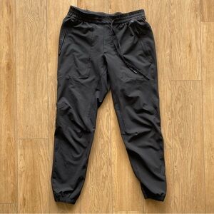 Lululemon License to Train Jogger Mens - Black  Sz M (Gently Worn)